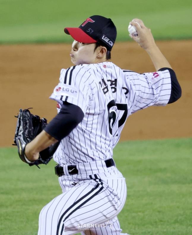 'LG 10순위 대박' 156㎞ 신인, 데뷔 첫해 필승조 합류라니...