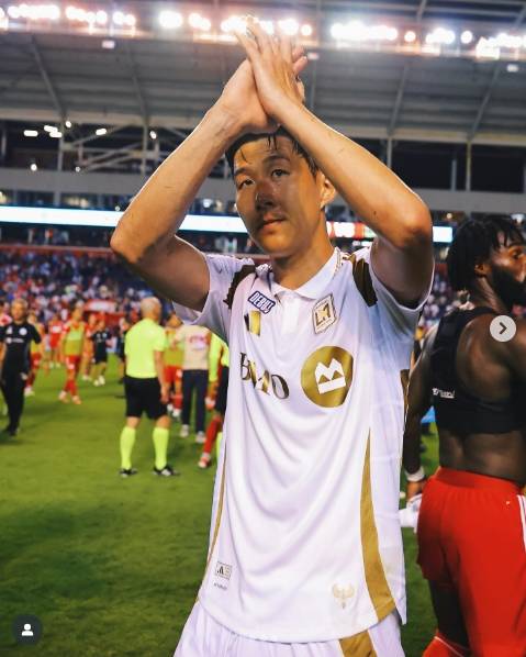 [MLS REVIEW]