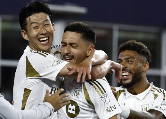 손흥민, 첫 AS+최고 평점 '이게 바로 월클!'…LAFC 선발 데뷔전 맹활약→뉴잉글랜드전 2-0 완승 견인