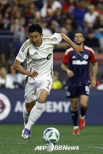 메시보다 잘해! 손흥민, MLS 첫 선발서 '데뷔 도움+최고 평점+MVP'... 기회 창출 5회·슈팅 4회 말이 되나