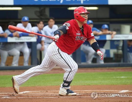 '3차 FA 도전, 은퇴는 없다' 최형우, 42세에도 KIA 최고 타자