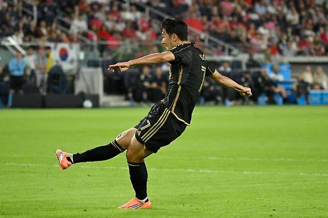 '무려 손흥민 보유' LA FC 감독의 우문현답