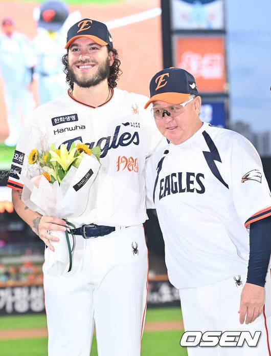 왜 폰세가 아니지? 정우주로 바뀐 한화 선발…우천 취소에 웃는 LG, 대전서 '우승 축포' 터뜨리나