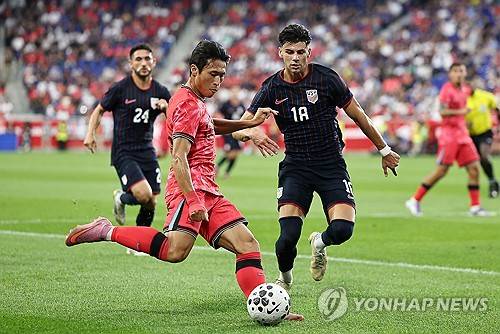 역시 '한국 주장' 손흥민, 감동 또 감동→