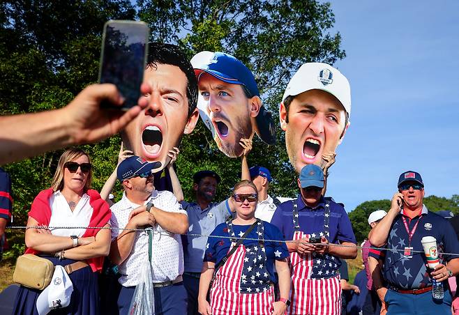 비매너의 끝 보여준 美 관중… 팀유럽, 실력으로 ‘본때’