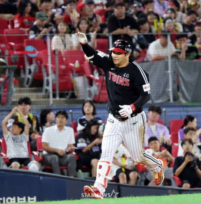 '사흘째 실종' 44년 LG 역사 최초 사나이, 사령탑은 '비워놓고' 기다린다