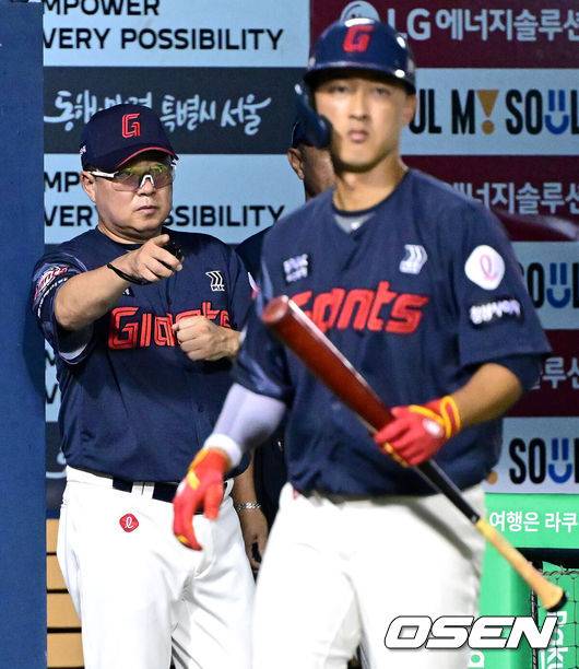 “납득도 못하고 훈련만 하면 막노동이지” 롯데 8년 연속 PS 탈락인데, 김태형 왜 지옥훈련에 반대 의견 냈나