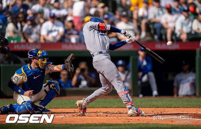 '223승' 커쇼의 역사적 마지막 등판, 김혜성이 결승포로 함께했다...오타니도 개인 최다 55호포 폭발 [LAD 리뷰]