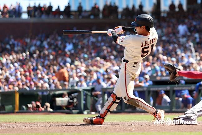 '최종전 3안타 2타점 폭발' 이정후 ML 첫 풀타임 시즌 마감, 부상 없이 잘 끝냈다... 팀도 5할 승률 달성 [SF 리뷰]