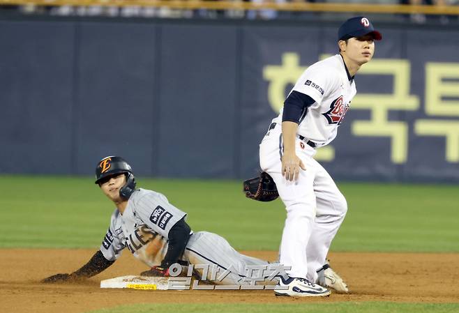 42.3% 득표 한화 이원석, 두산 양의지 따돌리고 '9월 월간 씬-스틸러상' 수상
