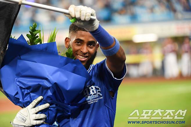 대구에서만 31홈런, 고척돔은 0개...디아즈