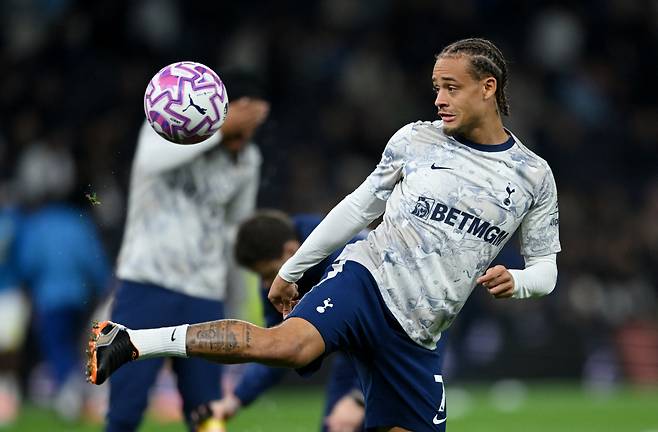 프랭크 감독 '오피셜' 공식발표...손흥민 빈자리 전혀 못 채운다, '토트넘 NEW 7번' 향한 충격 비판