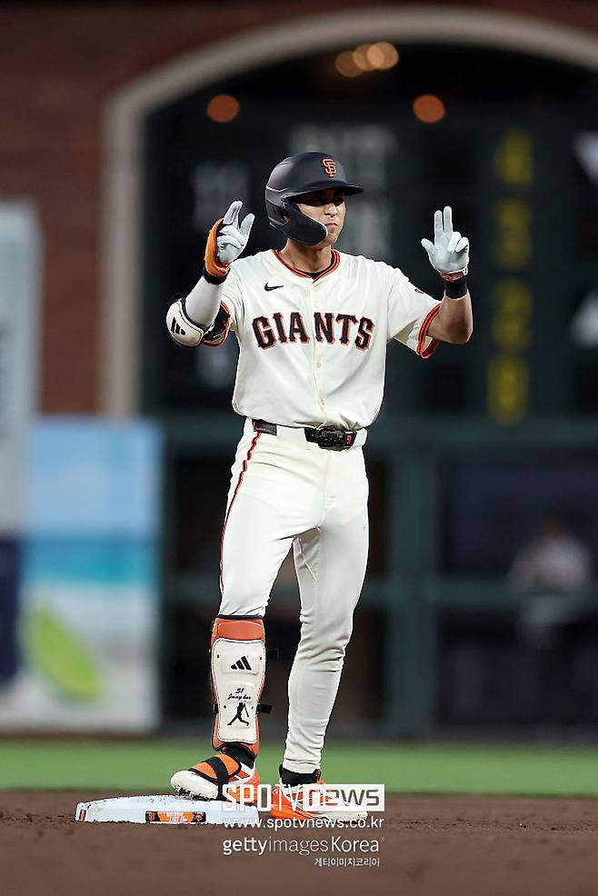 '트라웃보다 높다니' 이정후 1600억 밥값 시작됐다…ML 중견수 중 WAR 11위, 외야수 30위에도 들었다