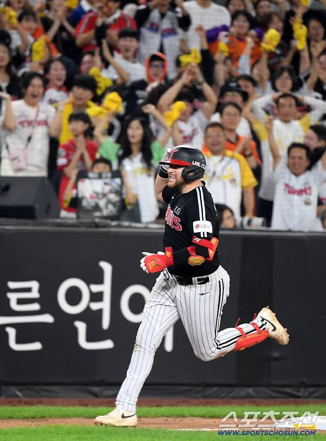 '종신 선언' 진짜네? LG 새역사 쓴 외인. 또 다른 역사를 준비한다