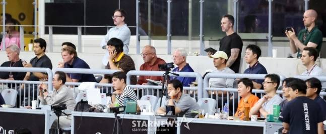 정규 우승 앞둔 LG 상대 ERA 7.36인데 '왜' 기다려지나, '폰세 대타' 정우주에 쏠리는 기대감 [대전 현장]