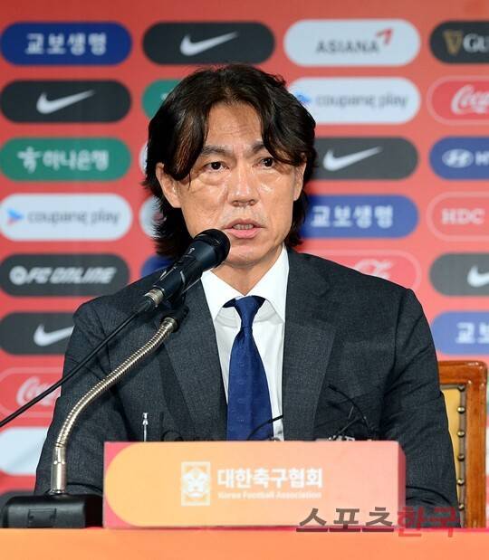 '캡틴 SON' 못 건드리겠네… 홍명보 감독