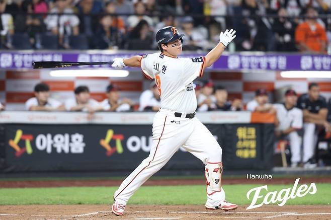 ‘정우주 호투+노시환 3안타’ 한화, LG에 위닝시리즈..1위 희망 이어간다