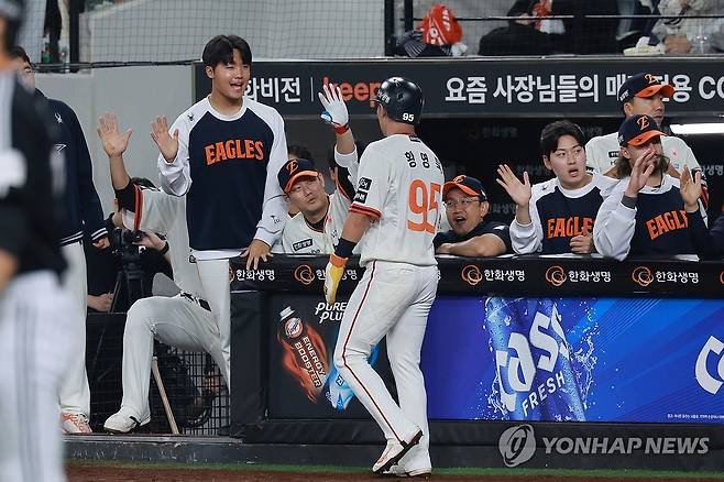 한화 역전 1위 불씨 살린 정우주