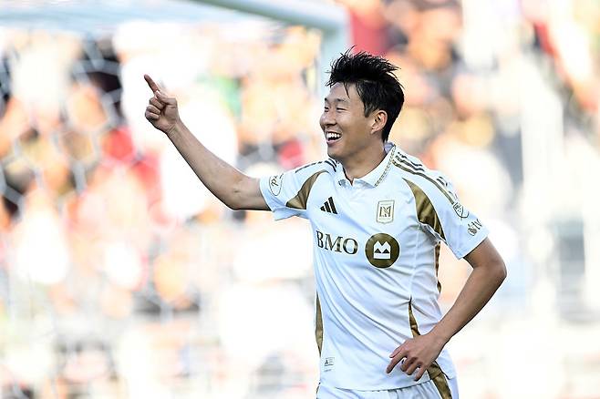 MLS 이적료 신기록이 끝이 아니었다, 손흥민 영입 위해 ‘파격 대우’ 약속…‘선수단 구성 의견 제시·영입 후보 추천’ 등 사실상 ‘단장급’ 막대한 권한 부여
