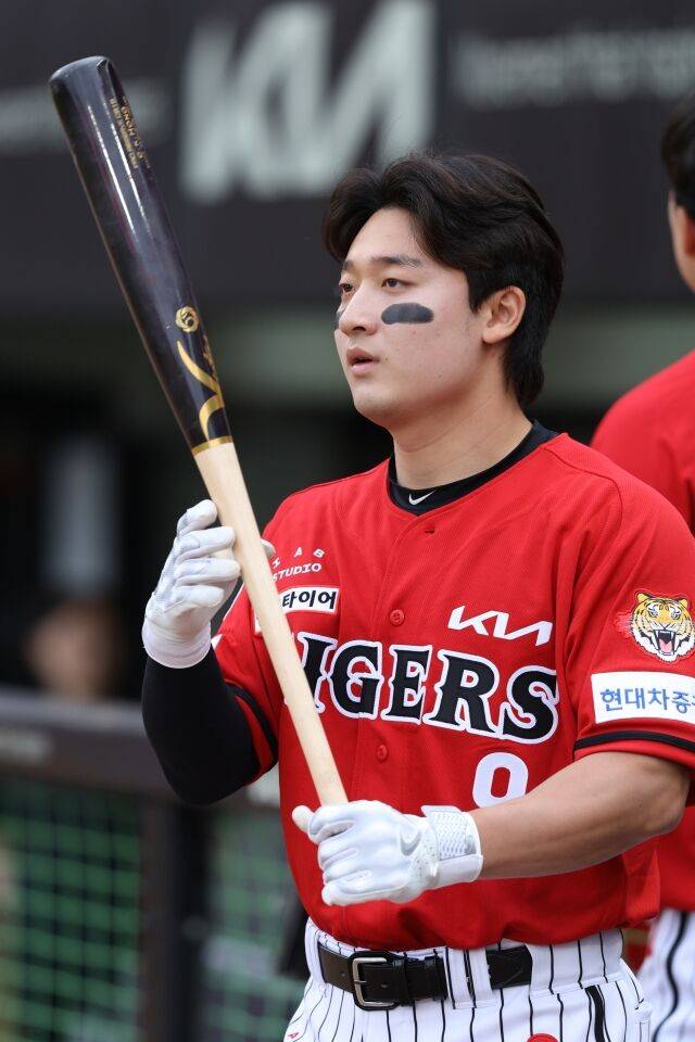 이종범을 넘었는데 김도영 친구가 걸린다…김선빈에게 좋은 자극제 등장, KIA 2026 슈퍼 유틸리티 기대