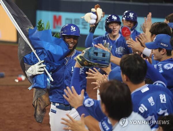 '역사 썼다' 삼성 디아즈, 외국인 최초-KBO 역대 4번째 50홈런 고지 정복