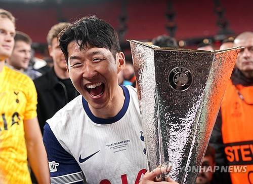 '토트넘 손흥민 6개월 단기임대 토트넘 복귀 대반전?'…