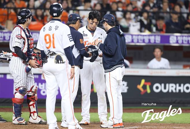 한화, '1위 타이브레이커' 초대박 현실 되나…리베라토 끝내기 결승타, '연장 혈투' 롯데 1-0 제압→선두 LG와 1.5게임 맹추격 [대전:스코어]