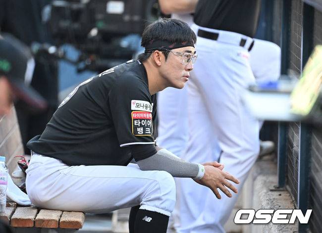 '알까기 실책→포구 실책' 믿었던 40억 3루수의 실책 연발…KT 5강행 가시밭길 열렸다