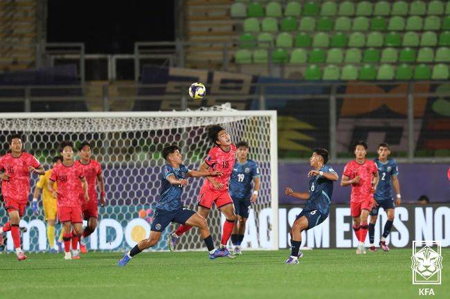 '이창원호' 한국 U-20 대표팀, '10명 싸운' 파라과이와 0-0 무승부...B조 1무 1패