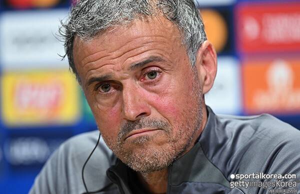 주전 밀려난 이강인, 바르셀로나서 뛴다...'챔스, 우승' PSG, 위기 봉착, 뎀벨레, 두에, 흐비차 부상 이탈 'LEE 선발 전망'