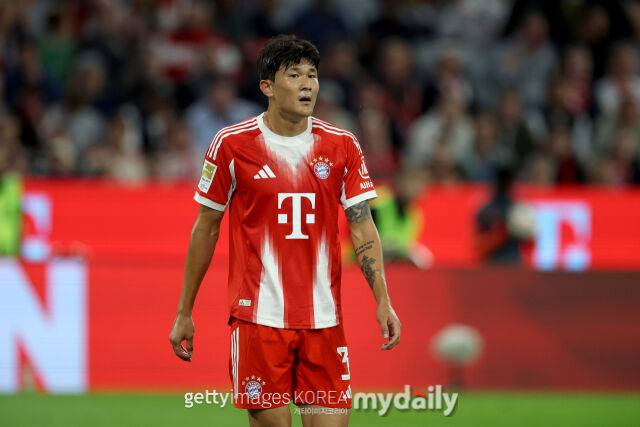 '불안했던 김민재, 결국 사고쳤다'…UCL 파포스전 패스 미스에 비난 집중