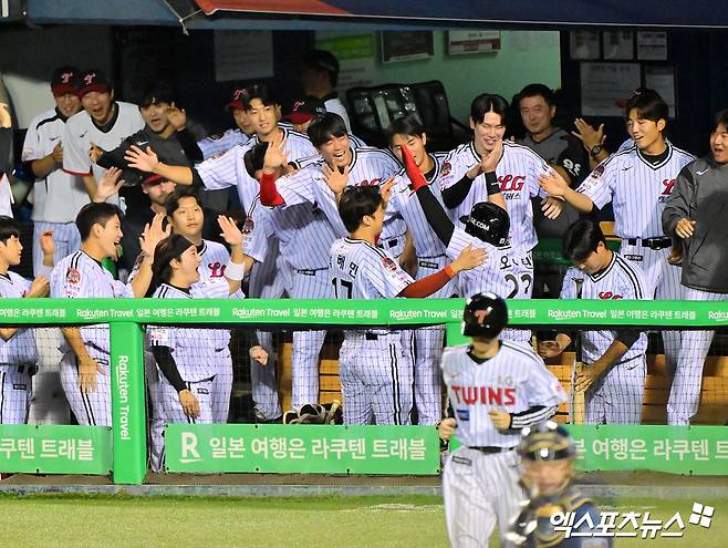 '이럴 수가' LG, 타이브레이커 악몽 '성큼'…최종전 NC 상대 3-7 역전패→매직넘버 못 지우고 시즌 마감+'8연승' NC 5위 수성 [잠실:스코어]