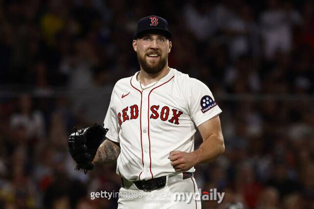 161km KKKKKKKKKKK 117구 투혼 미쳤다, 이래서 4명 주고 2387억 안겼구나…