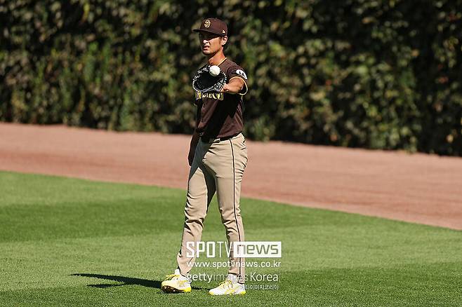 다저스가 영입했어야 했나… ‘11타자 연속 탈삼진+168.2㎞’ 미친 강속구, MLB 가을 역사 바꿨다