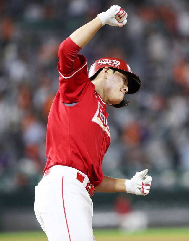 '한화 2위 확정, 김서현 충격 BSV' 지금까지 이런 끝내기 홈런 있었나, 19살 루키가 KBO 우승팀 결정했다…