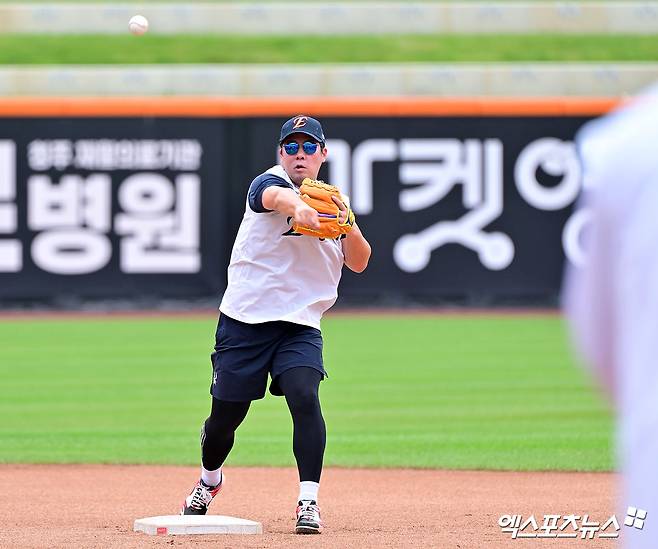 '72억 FA' 안치홍 그렇게 기회 줬는데, 가을야구 끝내 불발인가…정규시즌 2G 남겨두고 '다시 퓨처스행' 의미는?