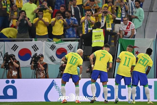'2경기 9실점' 韓 축구에 절망 안긴 브라질, 진정한 시험대 오르는 '홍명보호 수비'