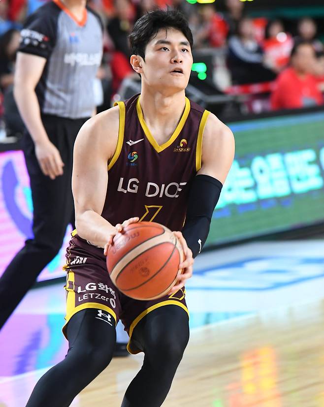 손흥민 5경기 연속골 도전… 가을야구 개막… 추석 ‘스포츠 잔치’