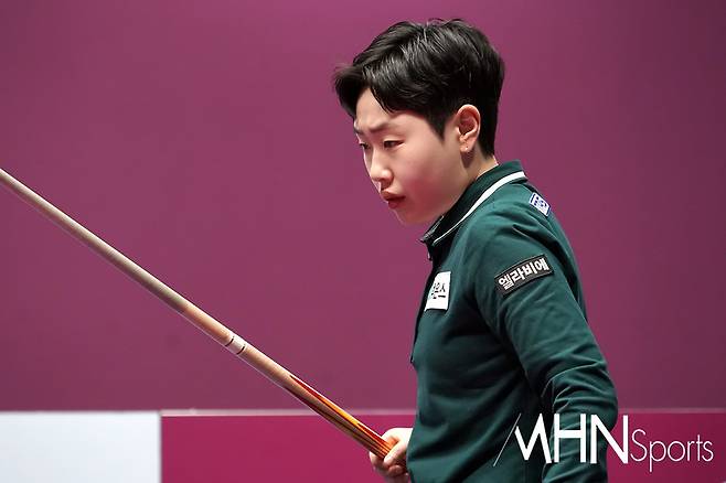 '1, 2, 4세트 0점' 김예은, '여제'에 무력하게 참패...김가영-이미래 4강 매치 성사