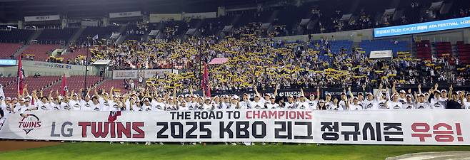 이 무슨 얄궂은 운명인가...2025 KBO리그 정규시즌 1위에 이어 5위도 SSG의 손에 결정되게 생겼다
