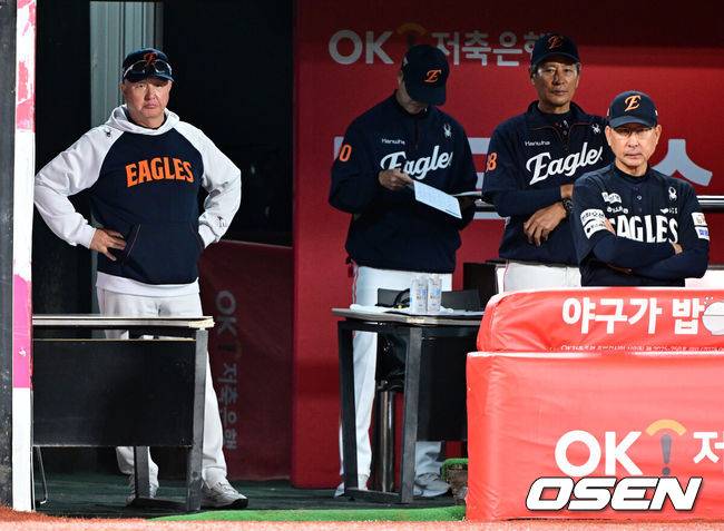 김서현 충격 참사 여파? 한화 뒷문 왜 이러나, 152km 기대주마저 9회 4실점 붕괴…PO는 괜찮을까