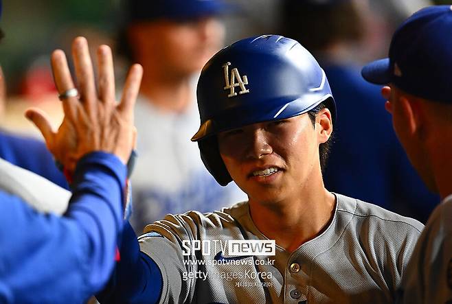 '필라델피아 비행기 탔는데' 김혜성 제외된다?…다저스 NLDS 예상 로스터