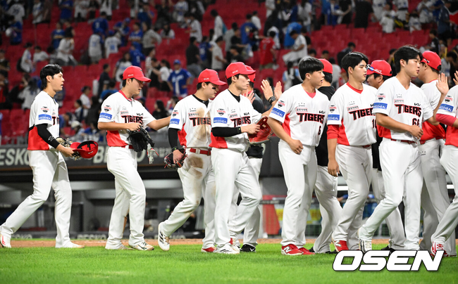 주효상 동점타→김규성 역전 끝내기타, KIA 최종전 9-8 짜릿 엔딩 ...삼성 와카 전초전 5점 빅이닝 위용 [광주 리뷰]