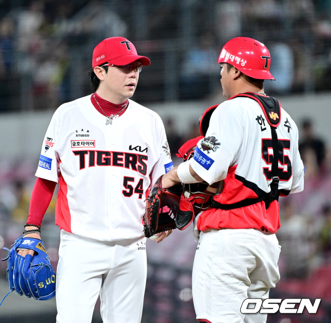 '충격 8실점→ERA 5.06' 아쉬운 피날레에도 박수...11년 연속 150이닝, 유일한 선발 완주였다 [오!쎈 광주]