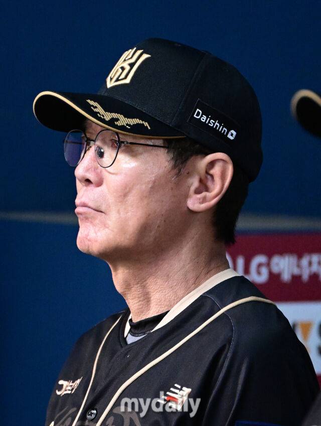 '3→1→4→2→5→6' 6년 만에 마법이 멈췄다…안현민·오원석 발굴했지만, 내야&포수진 노쇠화 숙제 또 못 풀었다