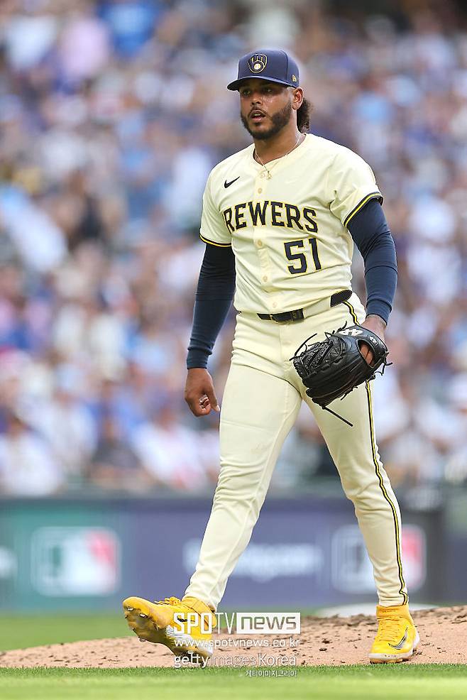 '이래서 ML 승률 1위다' 밀워키 1차전부터 폭발, 컵스 9-3 완파