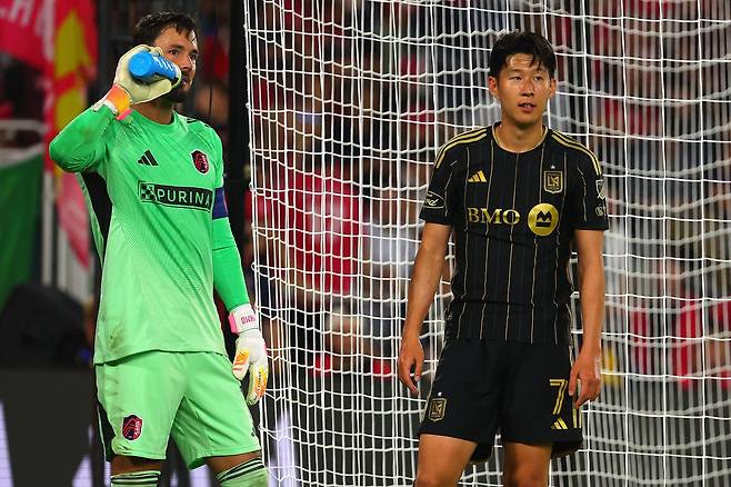 손흥민 리그 우승 실패 '오피셜'...필라델피아 조기 우승→LAFC와 SON 플레이오프 정상 도전