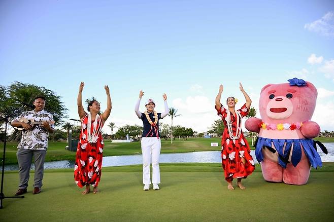 상금 6억3000만원+ LPGA 직행티켓…황유민의 ‘하와이 기적’