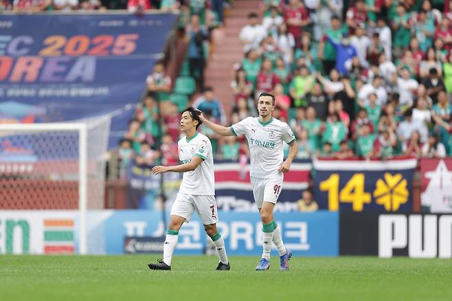 신태용 울산, 7경기 무승 파이널B 추락 확정…전역 코 앞 이동경 1골 1도움, 김천에 0-3 완패