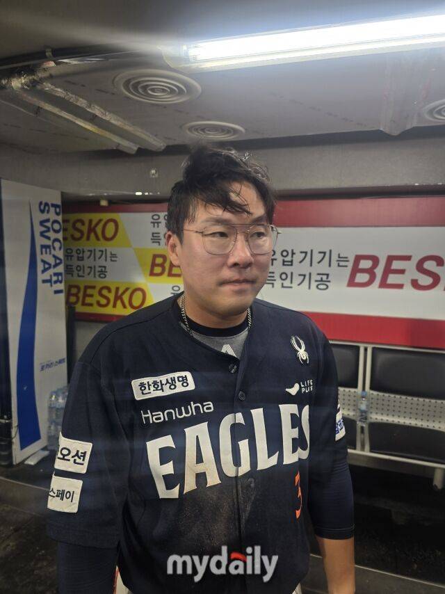 안치홍은 왜 2위 확정한 그날 1군에서 말소됐을까…김경문 변심인가, 한화는 가을의 신데렐라를 기다린다